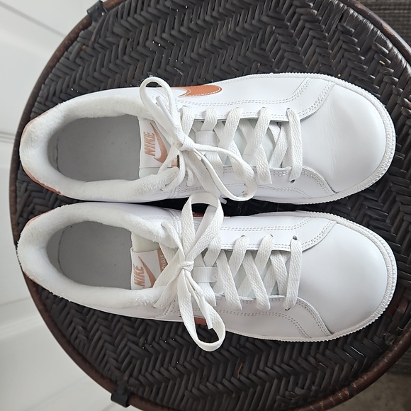 Nike Court Royale Women’s Size 8 shoes athletic sneakers white rose gold - Picture 9 of 11